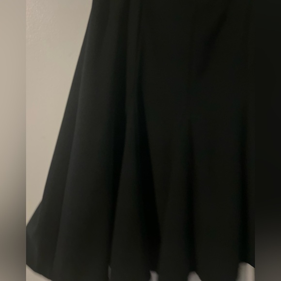 Emma James Woman’s Petite Stretch Black Flare Skirt,Size 6P - Picture 8 of 9